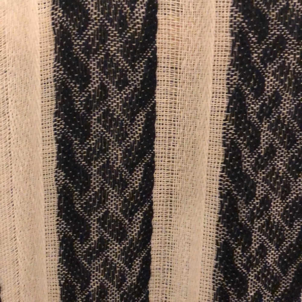 Universal Threads Romper - Picture 5 of 5